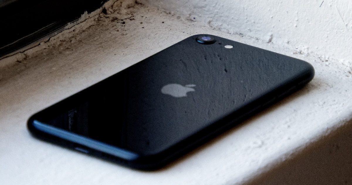 Apple iPhone SE (2020)