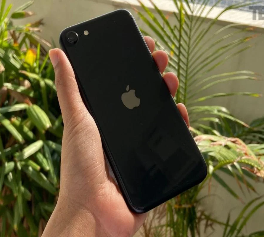 Apple iPhone SE (2020)